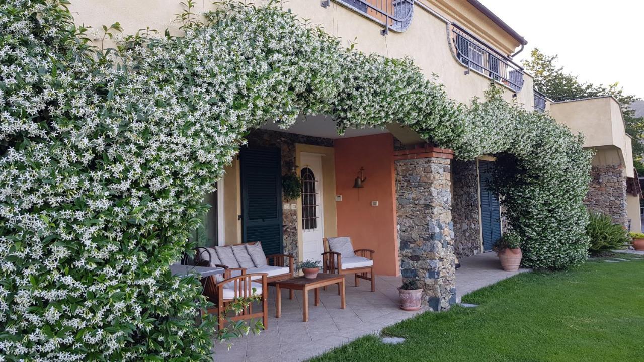 Villa Claudia Quiliano Exterior foto